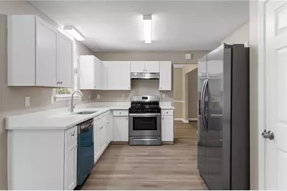 3228 Diamond Bluff, Union City, GA 30291 - Photo 7