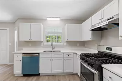 3228 Diamond Bluff, Union City, GA 30291 - Photo 9