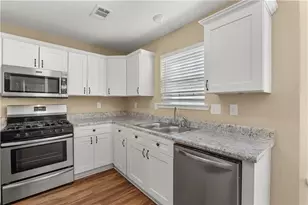 3909 Belmont Ridge Dr, Lithonia, GA 30038 - Photo 13