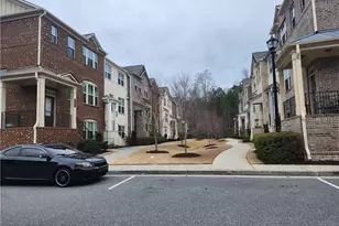 596 Sunset Park Dr, Suwanee, GA 30024 - Photo 3