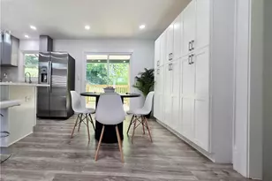 2400 Glenrock Dr, Decatur, GA 30032 - Photo 9