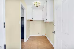 2338 Rockbridge Rd, Stone Mountain, GA 30087 - Photo 11