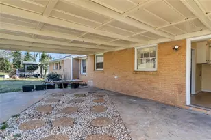 2338 Rockbridge Rd, Stone Mountain, GA 30087 - Photo 23