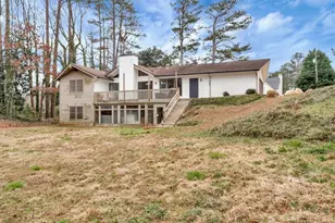 905 Heards Ferry Rd, Sandy Springs, GA 30328 - Photo 15