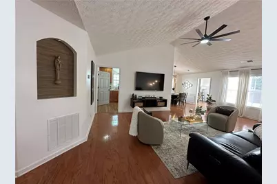 954 Village View Circle, Loganville, GA 30052 - Photo 19