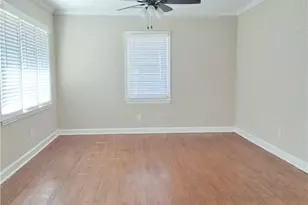 217 Bellview St, Winder, GA 30680 - Photo 3