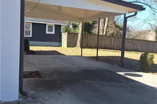 217 Bellview St, Winder, GA 30680 - Photo 9