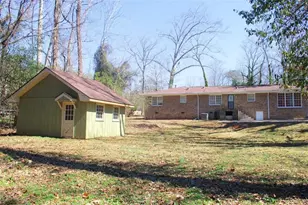 5943 Christopher Ln, Lithonia, GA 30058 - Photo 9