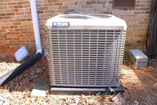 5943 Christopher Ln, Lithonia, GA 30058 - Photo 15