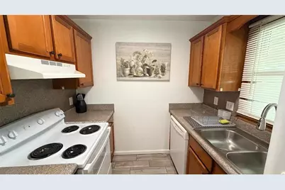 250 Mill Creek Place, Roswell, GA 30076 - Photo 11