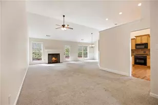 738 York View Dr, Auburn, GA 30011 - Photo 7