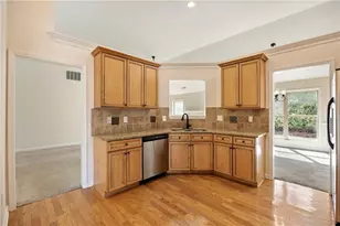 738 York View Dr, Auburn, GA 30011 - Photo 19