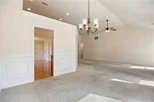 738 York View Dr, Auburn, GA 30011 - Photo 15