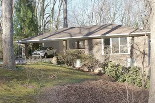 1146 Lakeshore Dr, Gainesville, GA 30501 - Photo 1