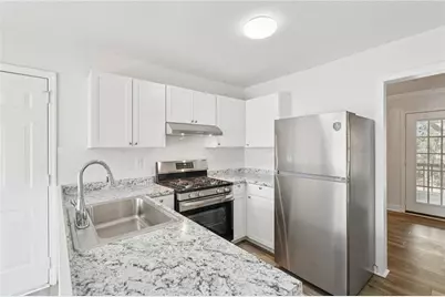 240 Plantation Glen Court, Johns Creek, GA 30022 - Photo 11