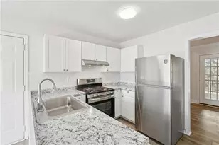 240 Plantation Glen Ct, Johns Creek, GA 30022 - Photo 11