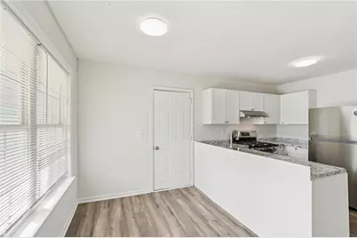 240 Plantation Glen Court, Johns Creek, GA 30022 - Photo 13