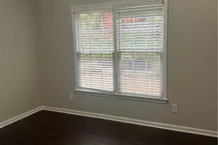 392 Brookwater Ct, Stone Mountain, GA 30087 - Photo 11