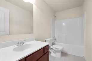 7770 Harbison Hollow Ln, Suwanee, GA 30024 - Photo 35