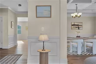 7770 Harbison Hollow Ln, Suwanee, GA 30024 - Photo 9