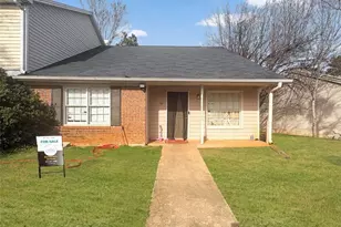 660 Browning Ln, Conyers, GA 30013 - Photo 1