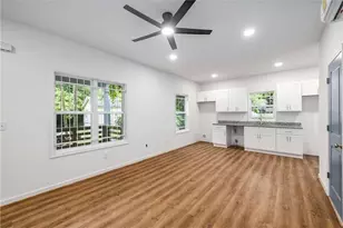 1631 Burton St SE, Atlanta, GA 30315 - Photo 9