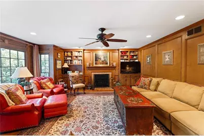 2380 Kimbrough Court, Sandy Springs, GA 30350 - Photo 15