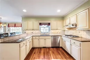 2380 Kimbrough Ct, Sandy Springs, GA 30350 - Photo 11