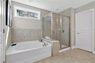 1010 Applegate Dr, Roswell, GA 30076 - Photo 41