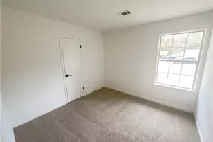 673 Utoy Cir SW, Atlanta, GA 30331 - Photo 15