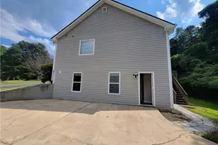 655 Alcovy Woods Dr, Lawrenceville, GA 30045 - Photo 1