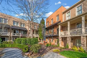 709 Hammond Dr, Woodstock, GA 30188 - Photo 3