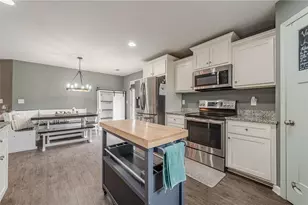 191 Brookwood Dr, Canton, GA 30114 - Photo 7