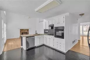 815 Alta Ct, Lithonia, GA 30058 - Photo 25