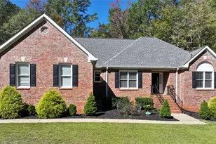 482 Buck Trail, Hoschton, GA 30548 - Photo 3