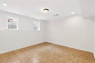 2129 Oakview Rd SE, Atlanta, GA 30317 - Photo 25