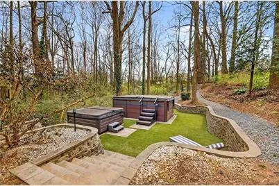 2129 Oakview Road SE, Atlanta, GA 30317 - Photo 33