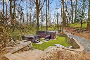 2129 Oakview Rd SE, Atlanta, GA 30317 - Photo 33