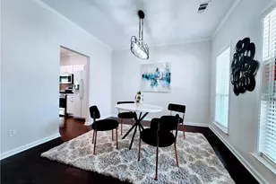 902 Tree Creek Blvd, Lawrenceville, GA 30043 - Photo 3