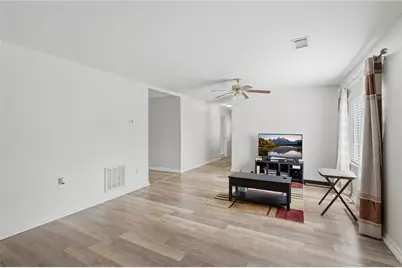 45 Russell Road, Lawrenceville, GA 30043 - Photo 13