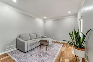 372 Wellington Point Dr, Lawrenceville, GA 30043 - Photo 9