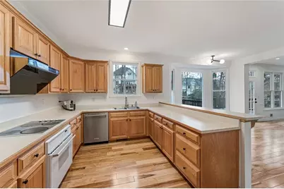 372 Wellington Point Drive, Lawrenceville, GA 30043 - Photo 15