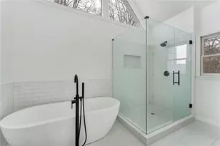 372 Wellington Point Dr, Lawrenceville, GA 30043 - Photo 27