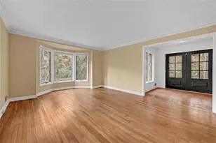 1701 Trotters Ln, Stone Mountain, GA 30087 - Photo 5