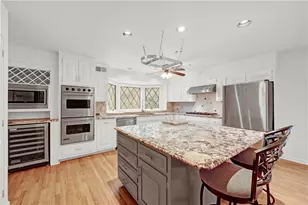 1701 Trotters Ln, Stone Mountain, GA 30087 - Photo 9