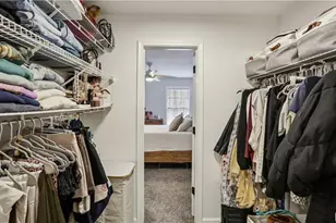 322 Streamside Dr, Roswell, GA 30076 - Photo 17