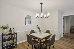 322 Streamside Dr, Roswell, GA 30076 - Photo 9