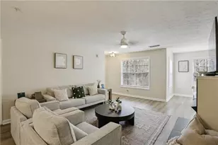 322 Streamside Dr, Roswell, GA 30076 - Photo 5