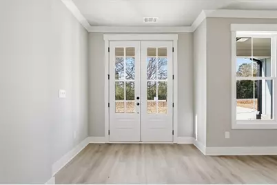 572 Elder Road, Statham, GA 30666 - Photo 5