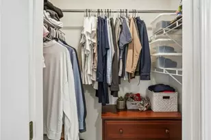 299 Timber Gate Dr, Lawrenceville, GA 30045 - Photo 9